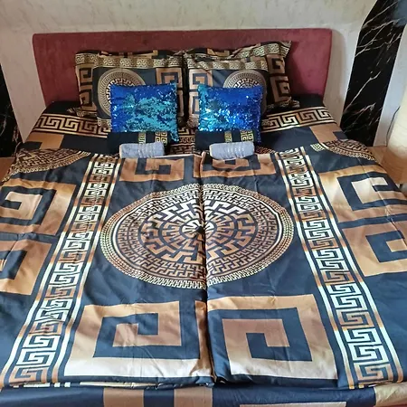 Devils Peak Homestay Prague